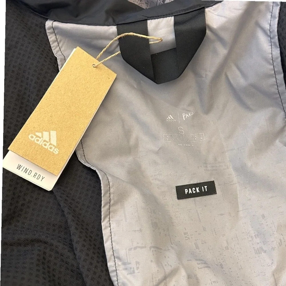 New W/Tags‎ Adidas My Shelter W.R. Mens Outdoor Jacket Black/Halo Packable Sz. S